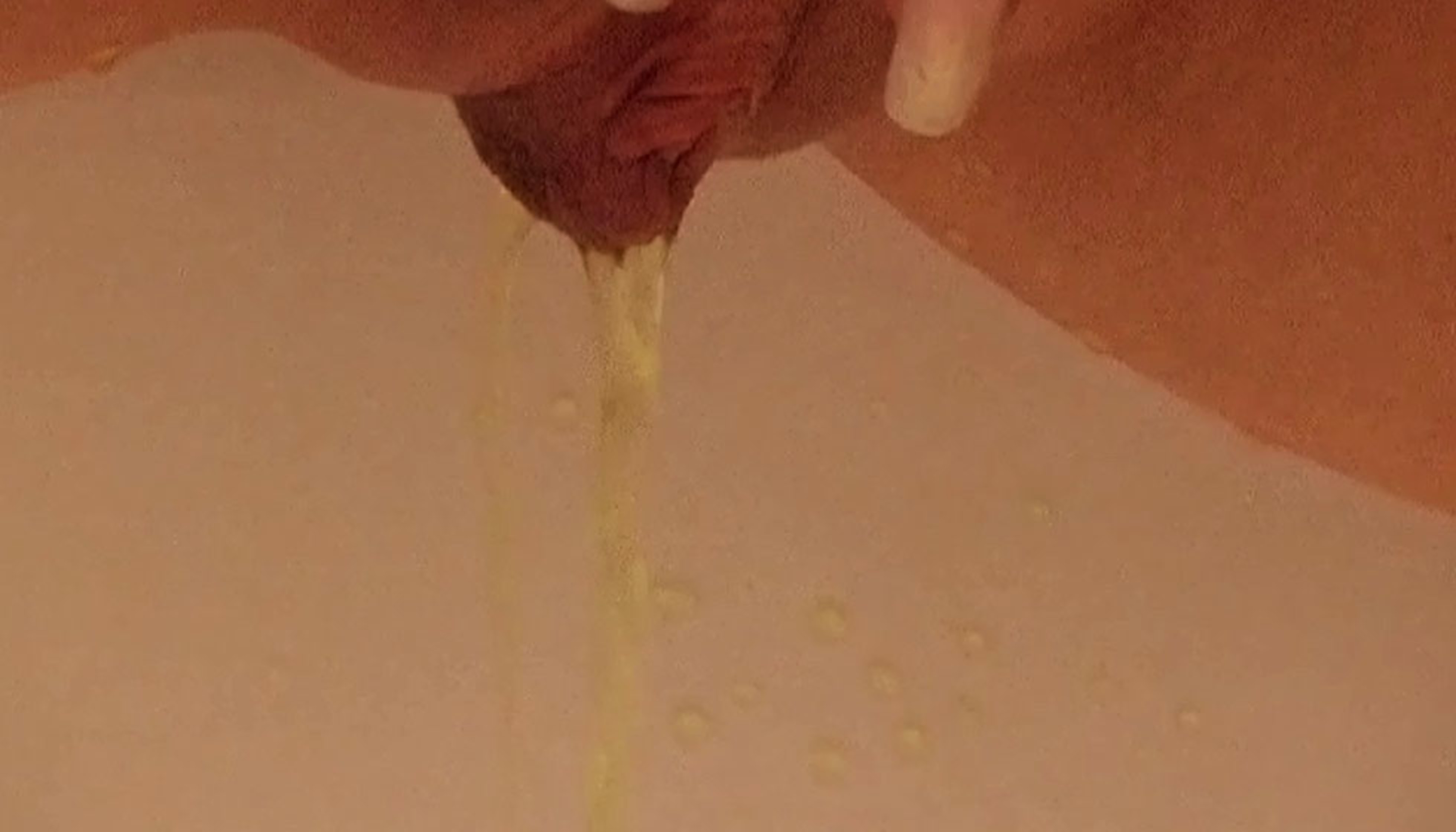 Exclusive Undressing and peeing Vidz Flix scene