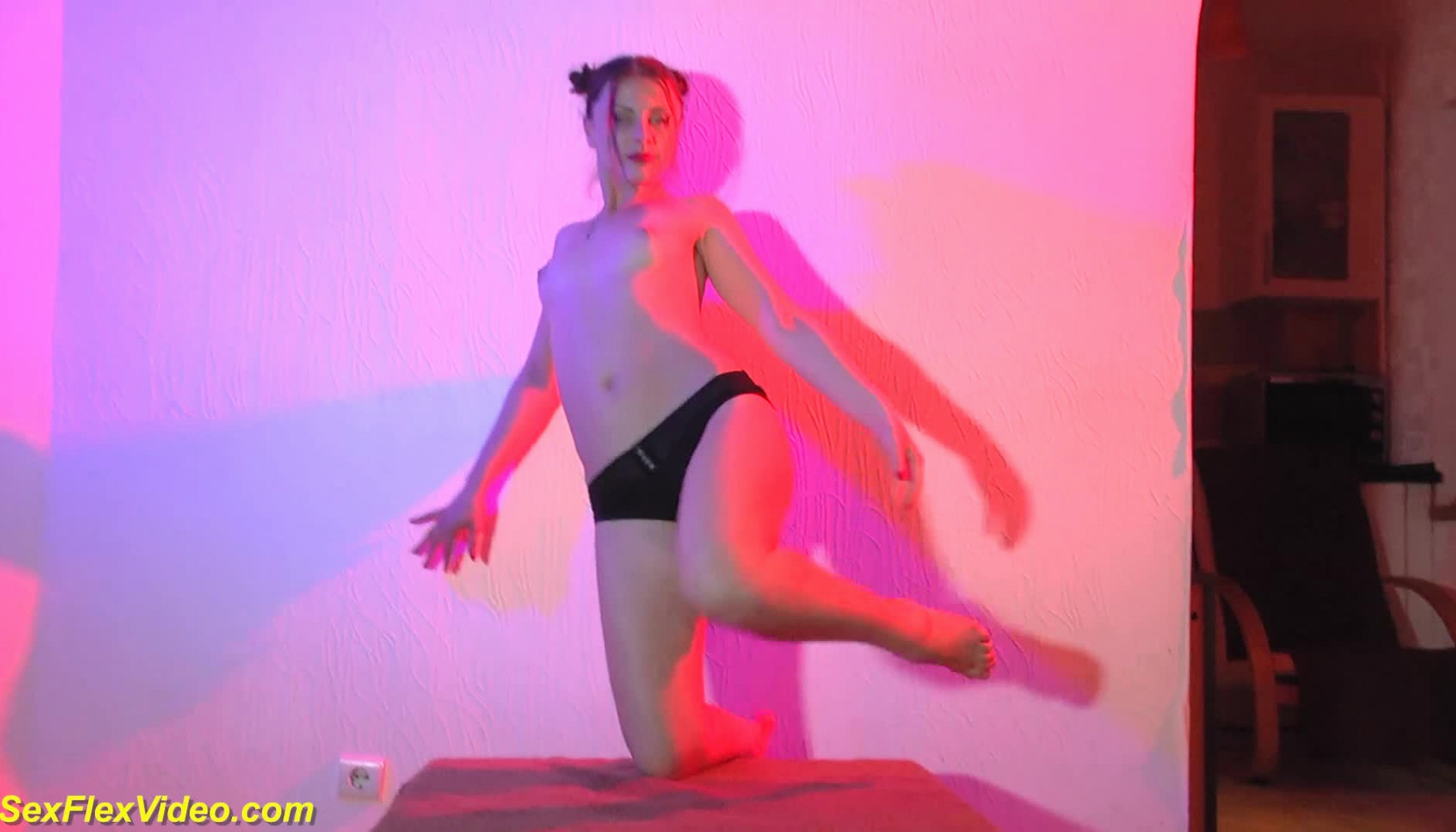 Exclusive Amazing Contortion Teen Galina Vidz Flix scene