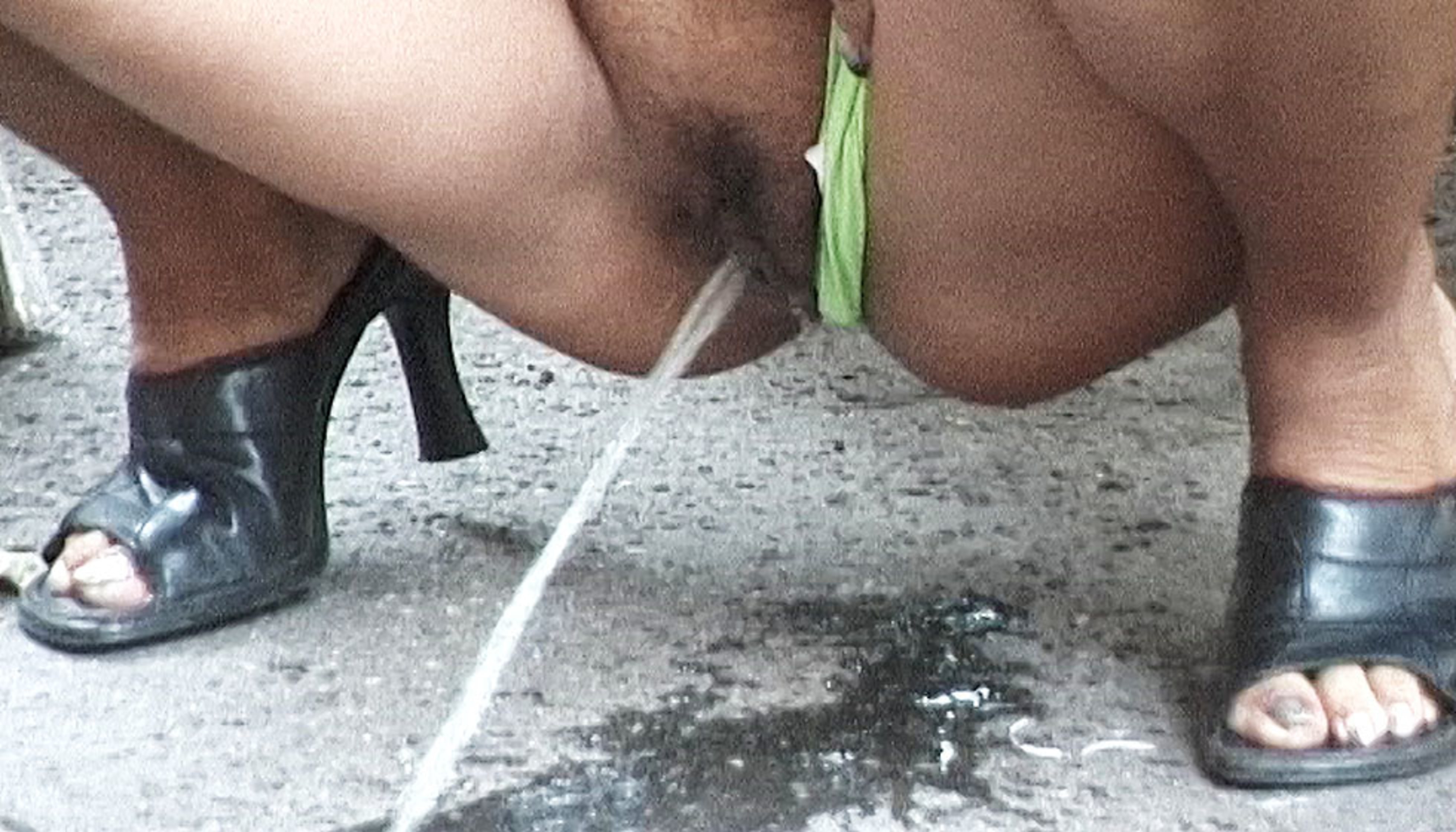 Exclusive Teen peeing on park alley Vidz Flix scene