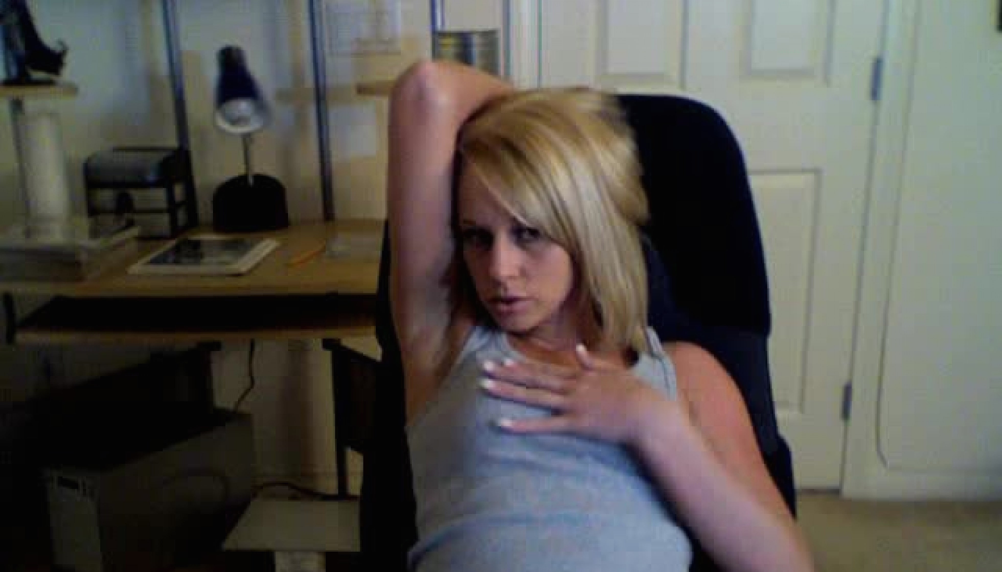 Exclusive Ass exposing in homemade porn Vidz Flix scene