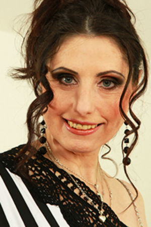 Follow Barbarela on Vidz Flix