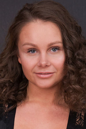 Follow Liza Shay on Vidz Flix