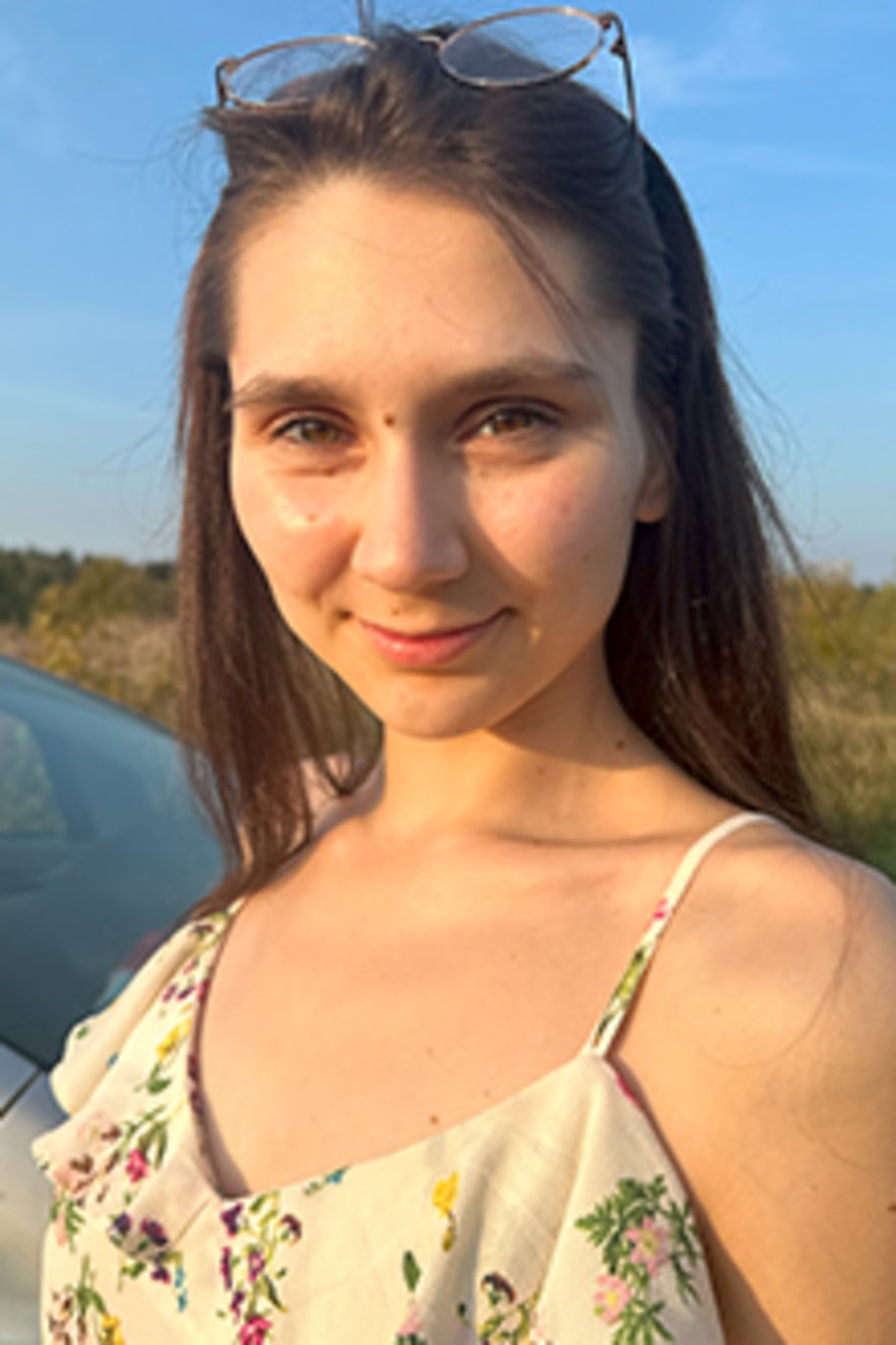 Stella J.