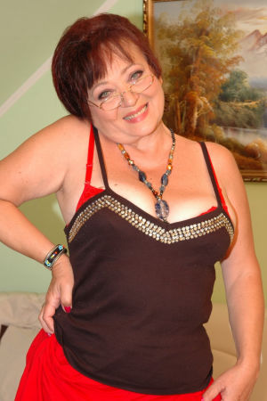 Follow Anneliese on Vidz Flix