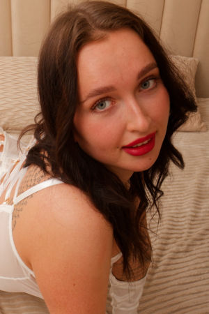 Follow Mila Ost on Vidz Flix