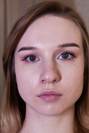 Follow Alice Klay on Vidz Flix