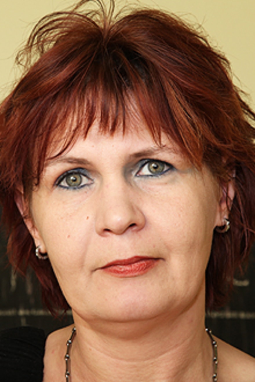 Lena R.