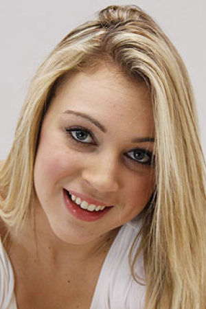 Follow Cali Sparks on Vidz Flix