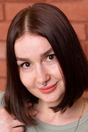 Follow Lina Kain on Vidz Flix