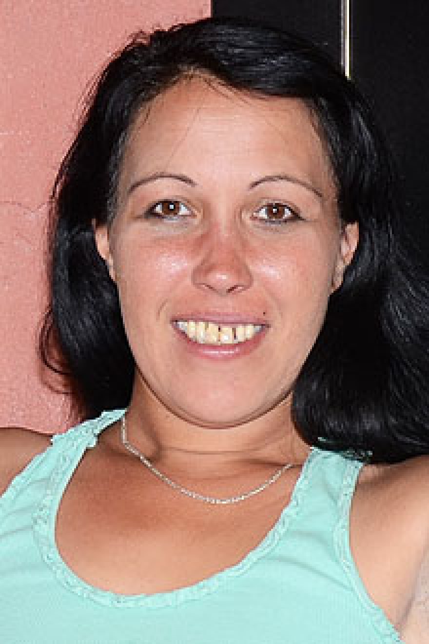 Elena Bz
