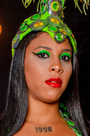 Follow Vivi Pereira on Vidz Flix
