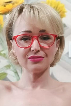 Follow Cherry Aleksa on Vidz Flix