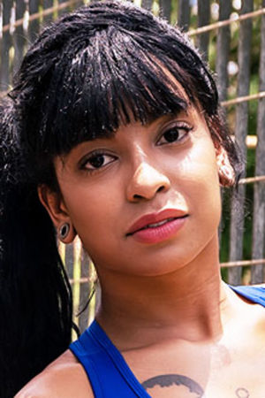 Follow Ariella Ferraz on Vidz Flix