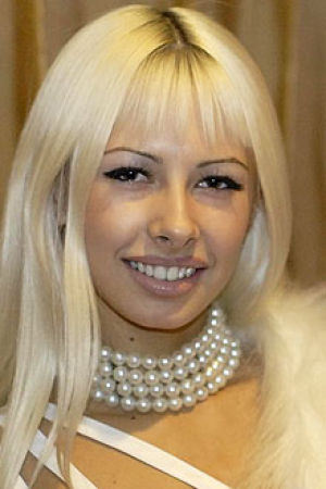 Follow Yulia on Vidz Flix