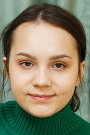 Follow Lolly Moreay on Vidz Flix