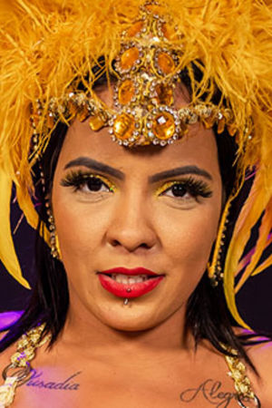 Follow Luana Aguiar on Vidz Flix